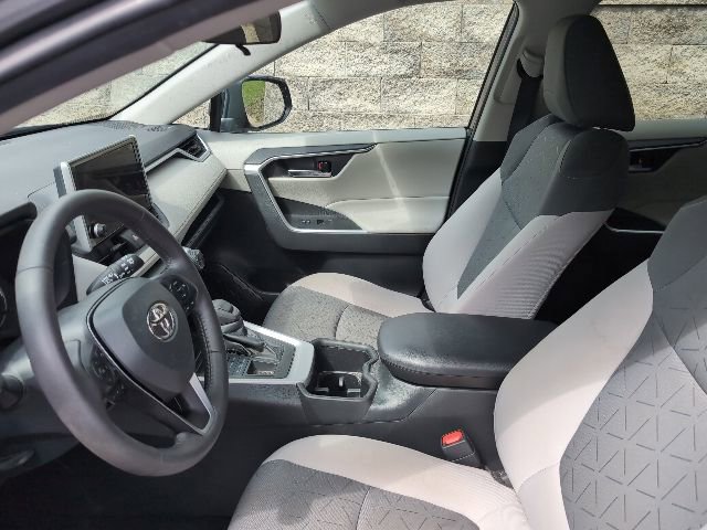 Used 2023 Toyota RAV4 XLE w/ Convenience Package AWD/4WD image 13
