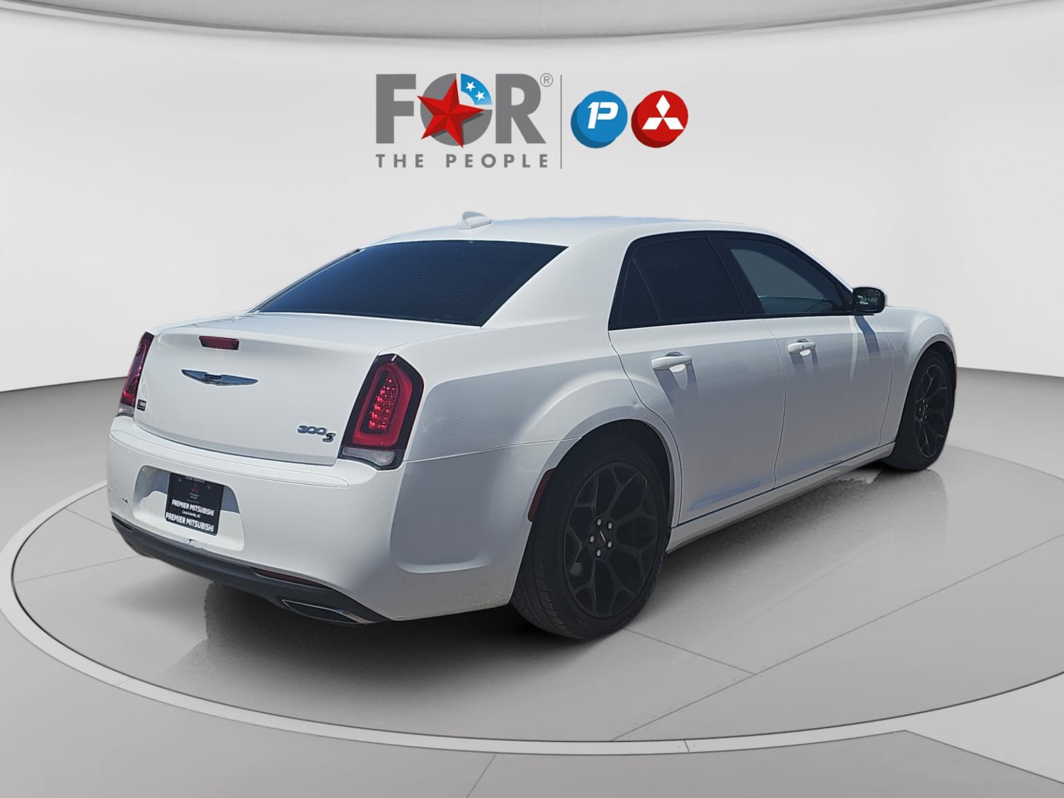 Used 2020 Chrysler 300 S RWD image 5