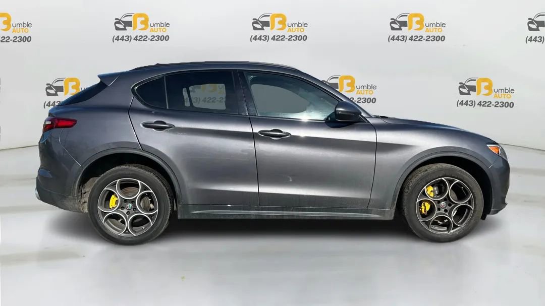 Used 2018 Alfa Romeo Stelvio Ti Sport image 4