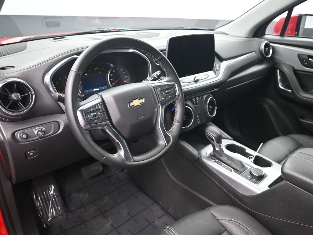 Used 2024 Chevrolet Blazer LT image 13