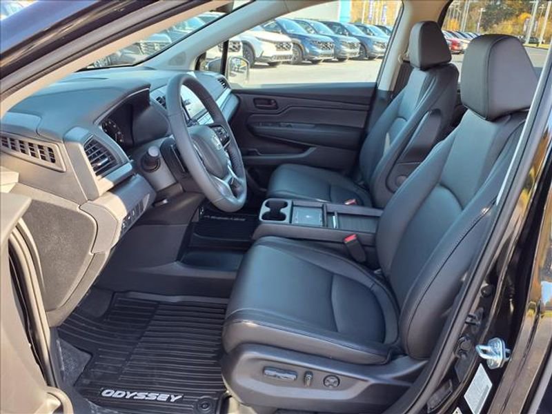 New 2026 Honda Odyssey EX-L image 13