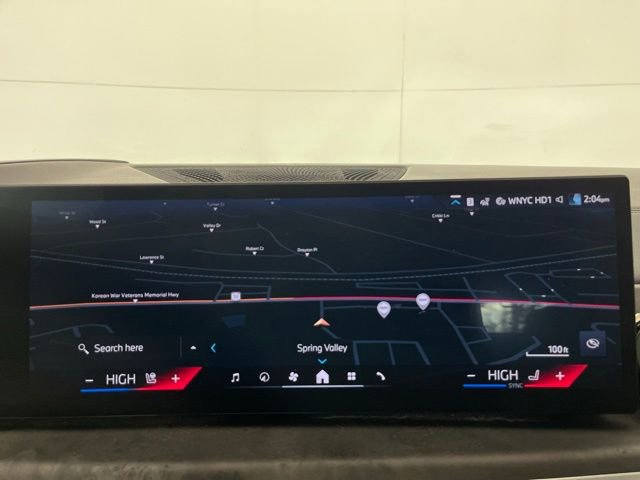 Used 2024 BMW X5 xDrive40i w/ Premium Package image 16