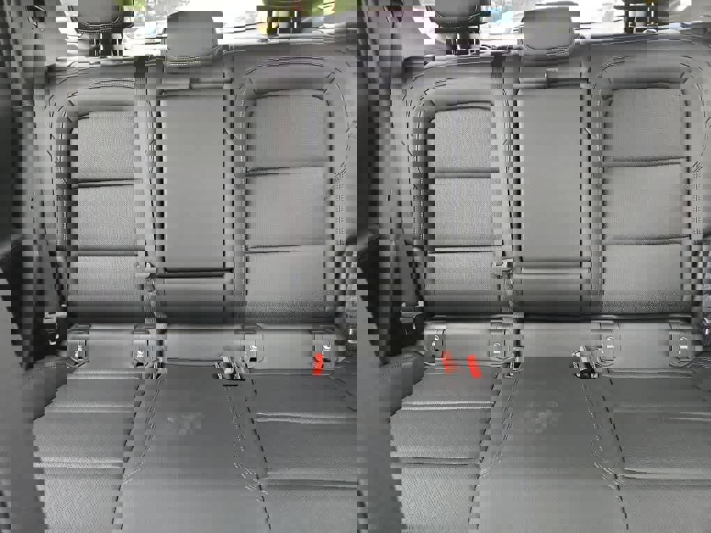 New 2026 Chevrolet Equinox LT w/ Convenience Package II image 28