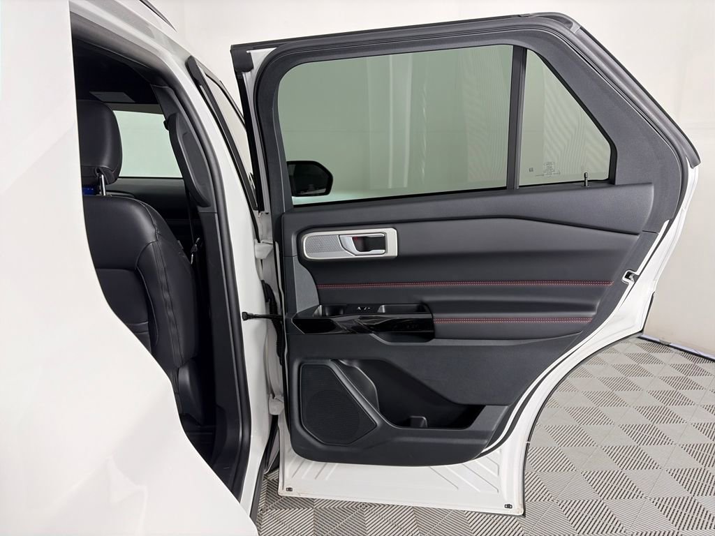 Certified 2023 Ford Explorer ST-Line w/ Class IV Trailer Tow Package image 28