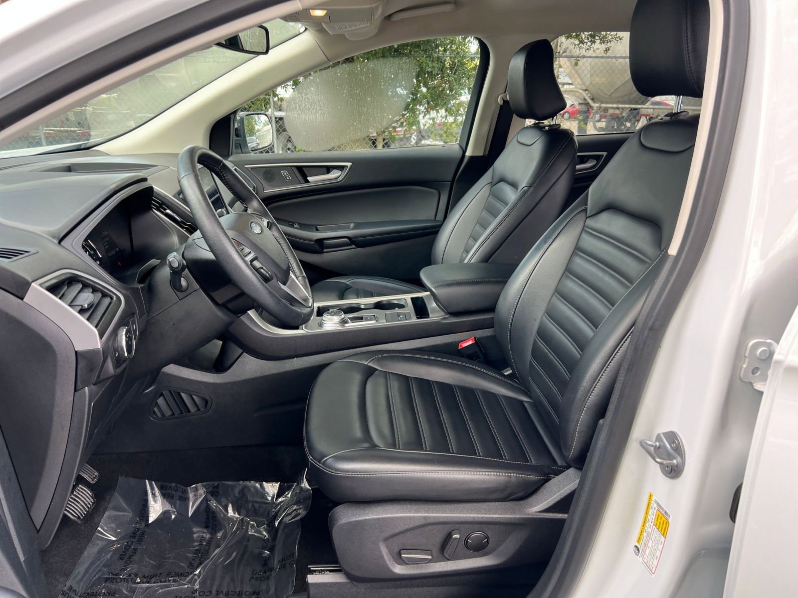 Used 2024 Ford Edge SEL image 23