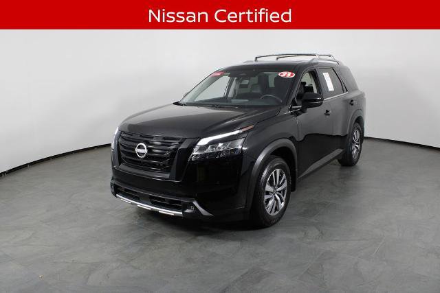 Certified 2023 Nissan Pathfinder SL w/ Black Appearance Package FWD image 2