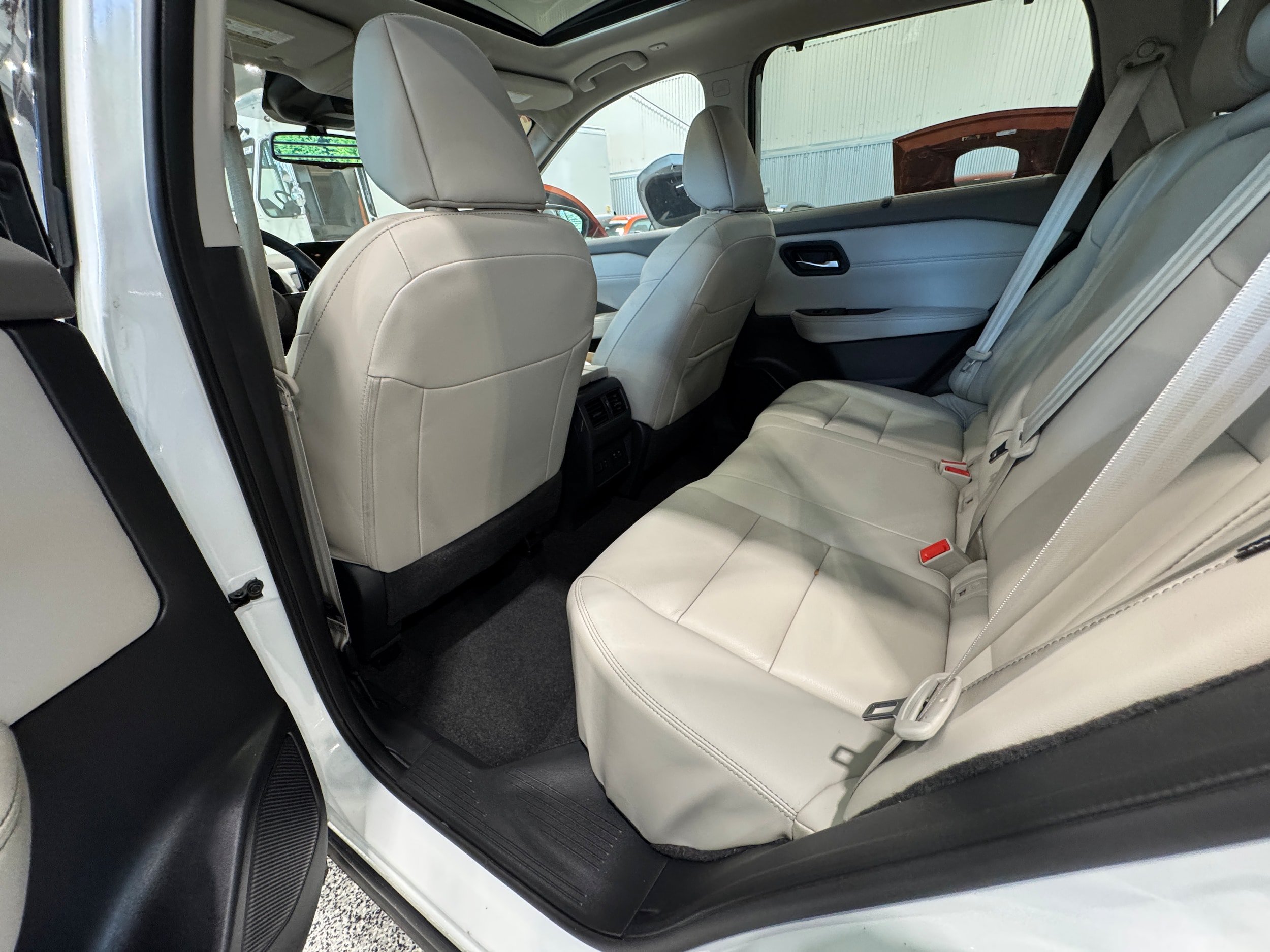 Used 2023 Nissan Rogue SL w/ SL Premium Package AWD/4WD image 11