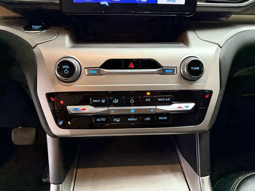 Certified 2022 Ford Explorer XLT w/ Equipment Group 202A image 36