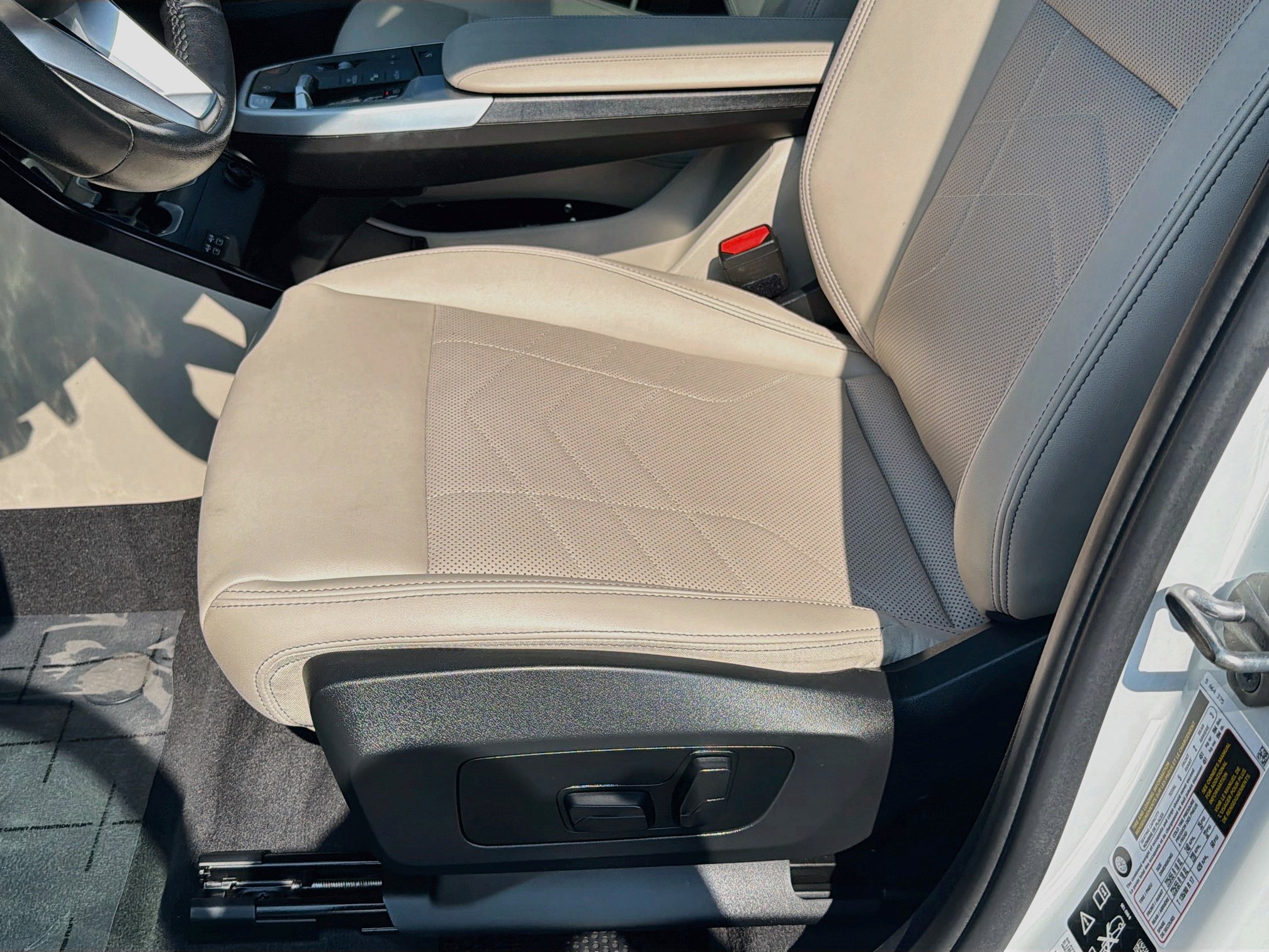 Used 2024 BMW X1 xDrive28i AWD/4WD image 18