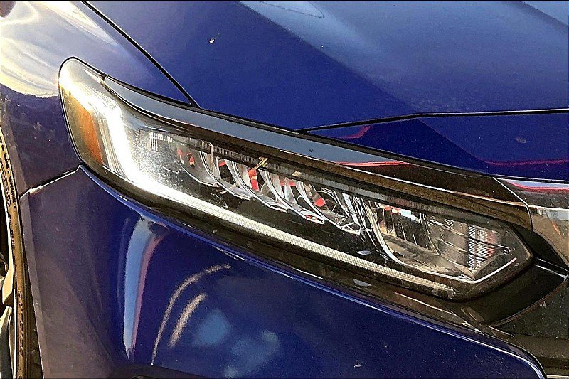 Used 2018 Honda Accord Sport image 30