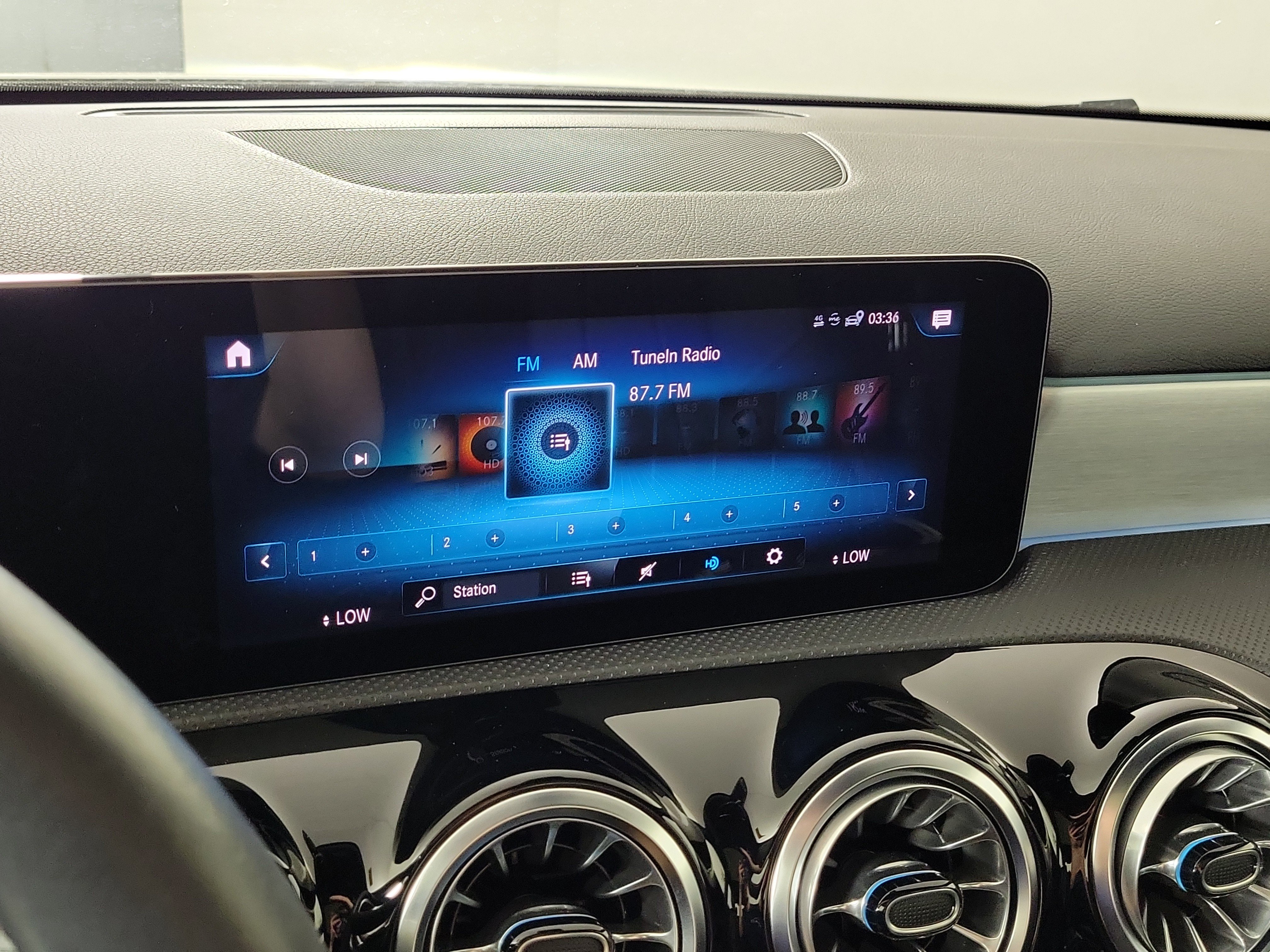 Used 2022 Mercedes-Benz A 220 4MATIC image 17