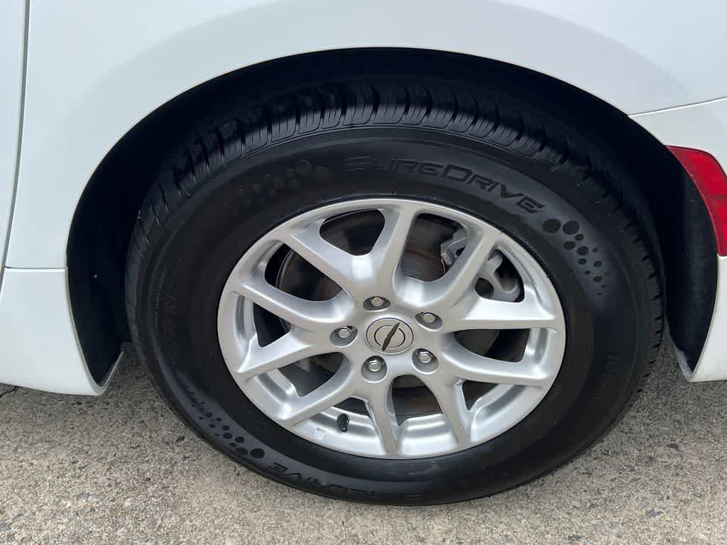 Used 2022 Chrysler Voyager LX FWD image 20