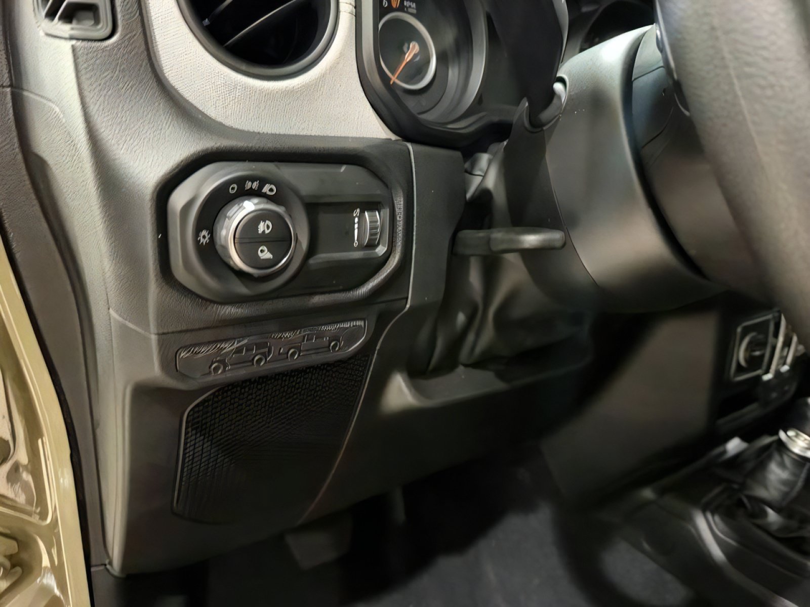 New 2026 Jeep Gladiator Sport AWD/4WD image 32