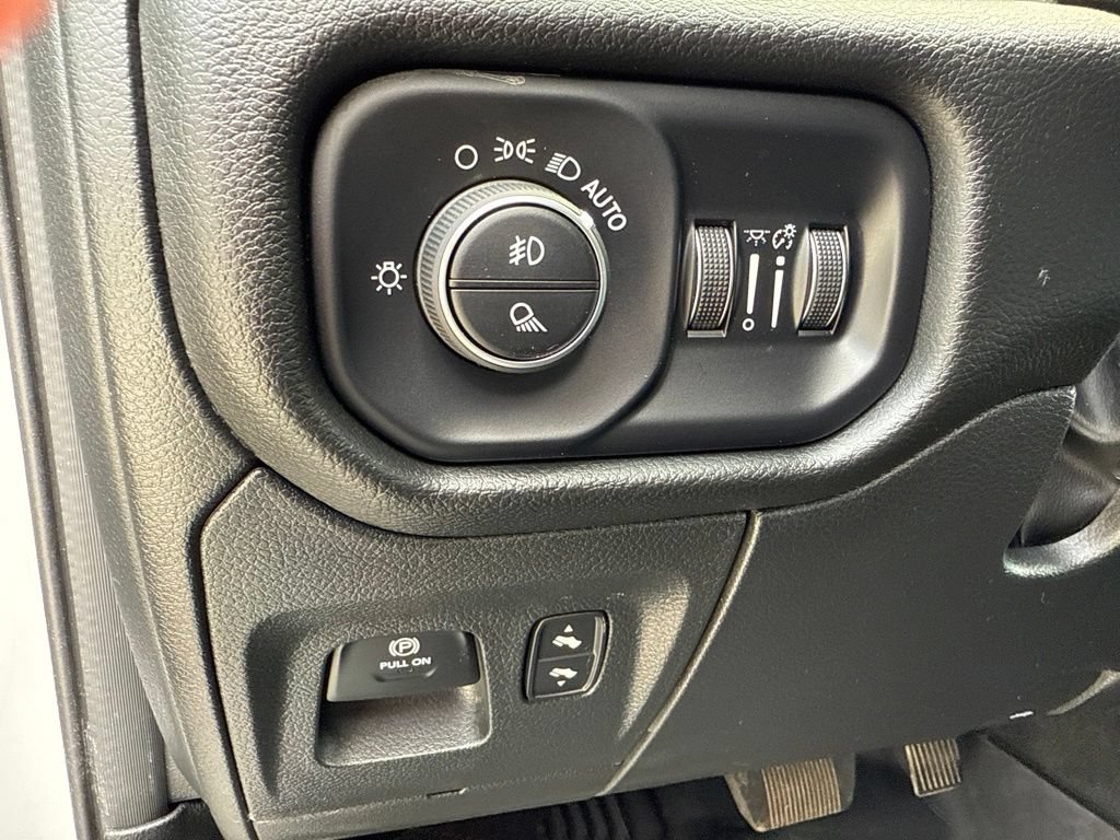 Used 2023 RAM 1500 Laramie AWD/4WD image 24