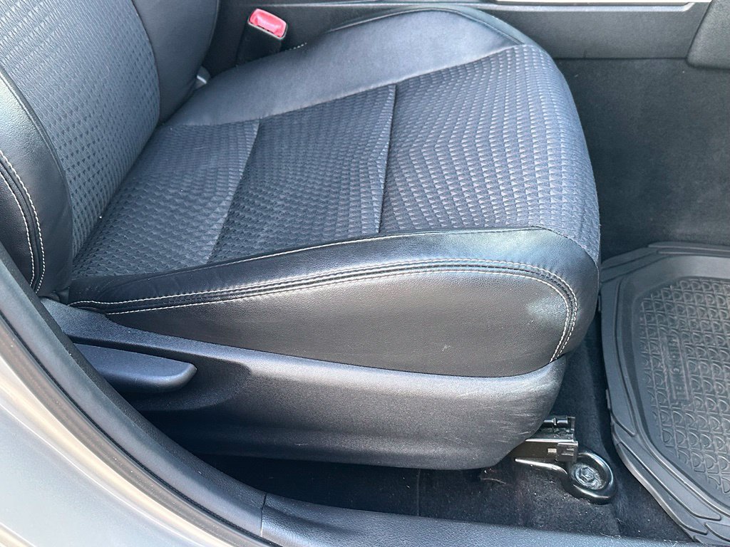 Used 2012 Toyota Camry SE FWD image 14