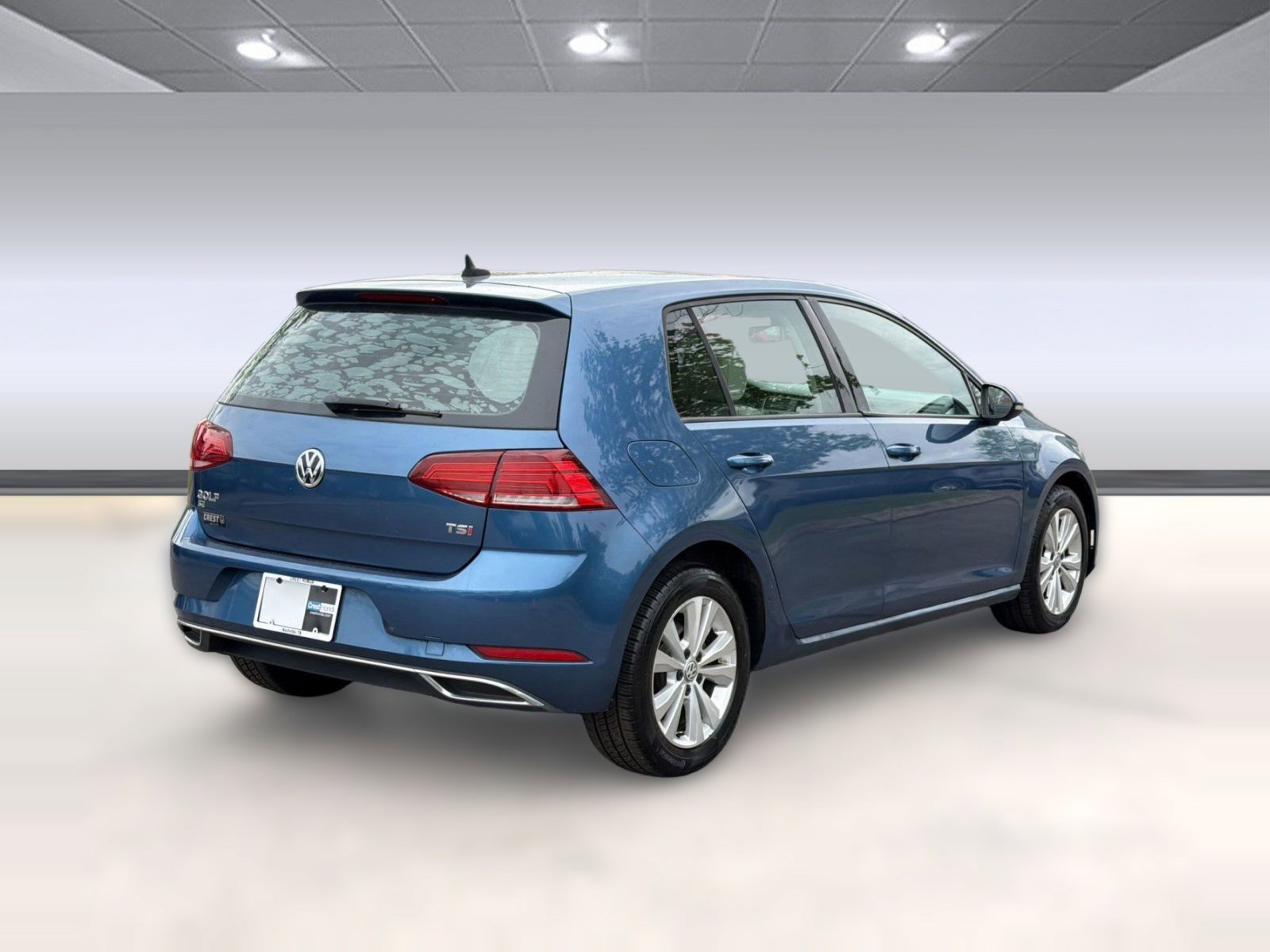 Used 2018 Volkswagen Golf SE image 9