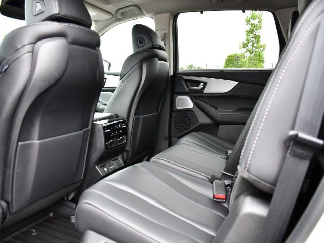 Certified 2026 Acura MDX FWD w/ Technology Package image 17