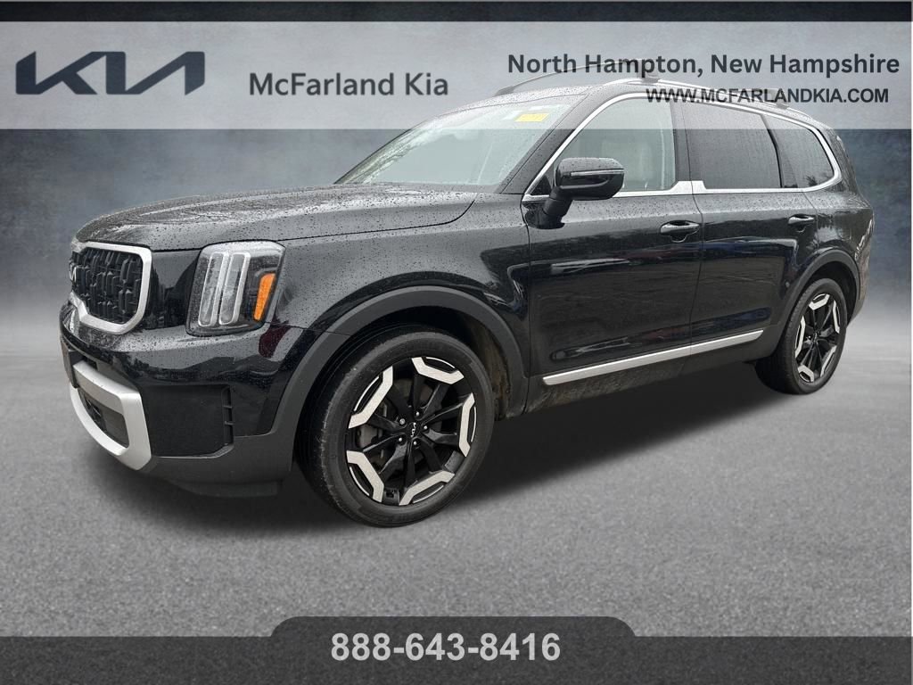 Used 2023 Kia Telluride EX w/ EX Captain's Chair Package image 10
