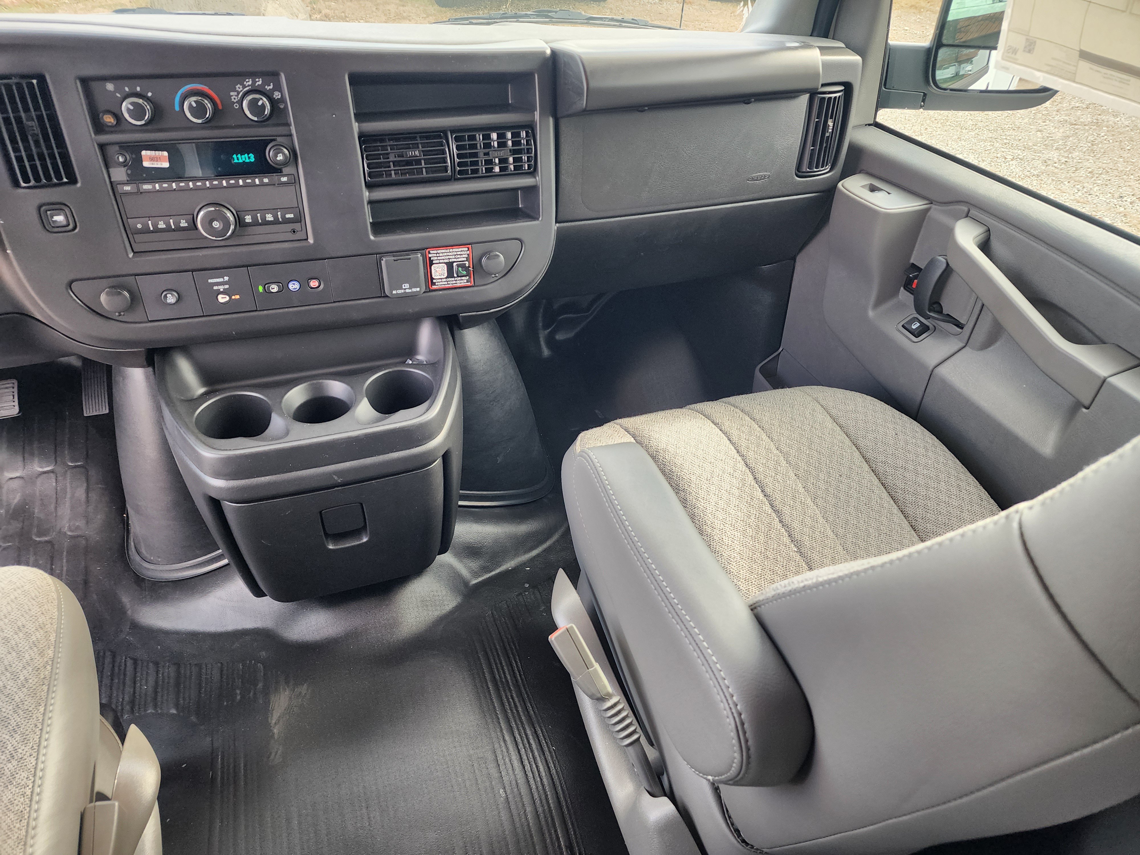 New 2025 Chevrolet Express 3500 w/ Power Convenience Package RWD image 18