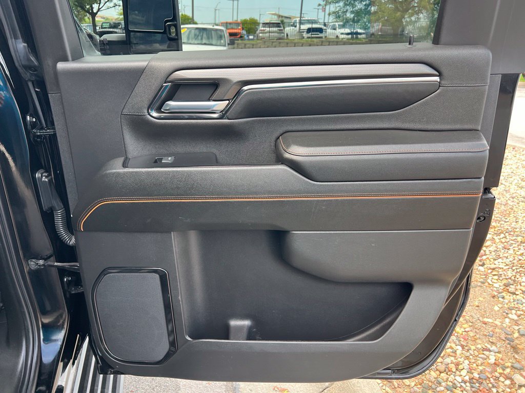 Used 2024 GMC Sierra 3500 AT4 w/ AT4 Premium Plus Package AWD/4WD image 24
