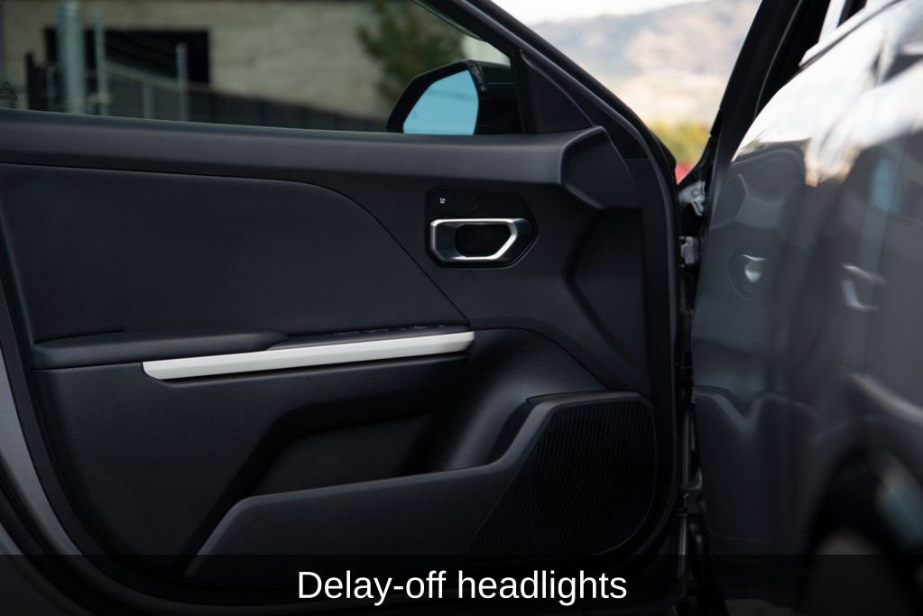 Used 2025 Kia K4 GT-Line w/ GT-Line Sunroof Package image 11