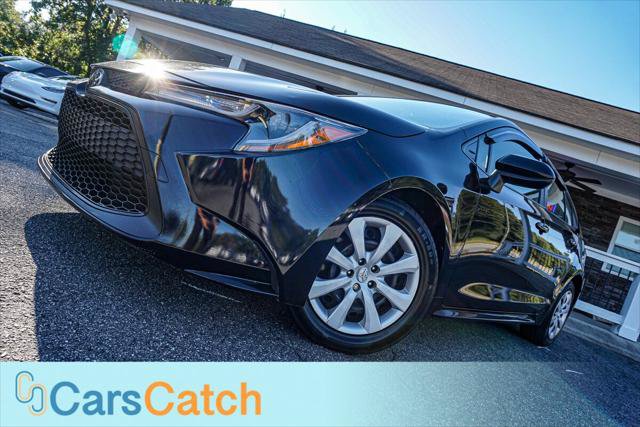 Used 2022 Toyota Corolla LE FWD image 3