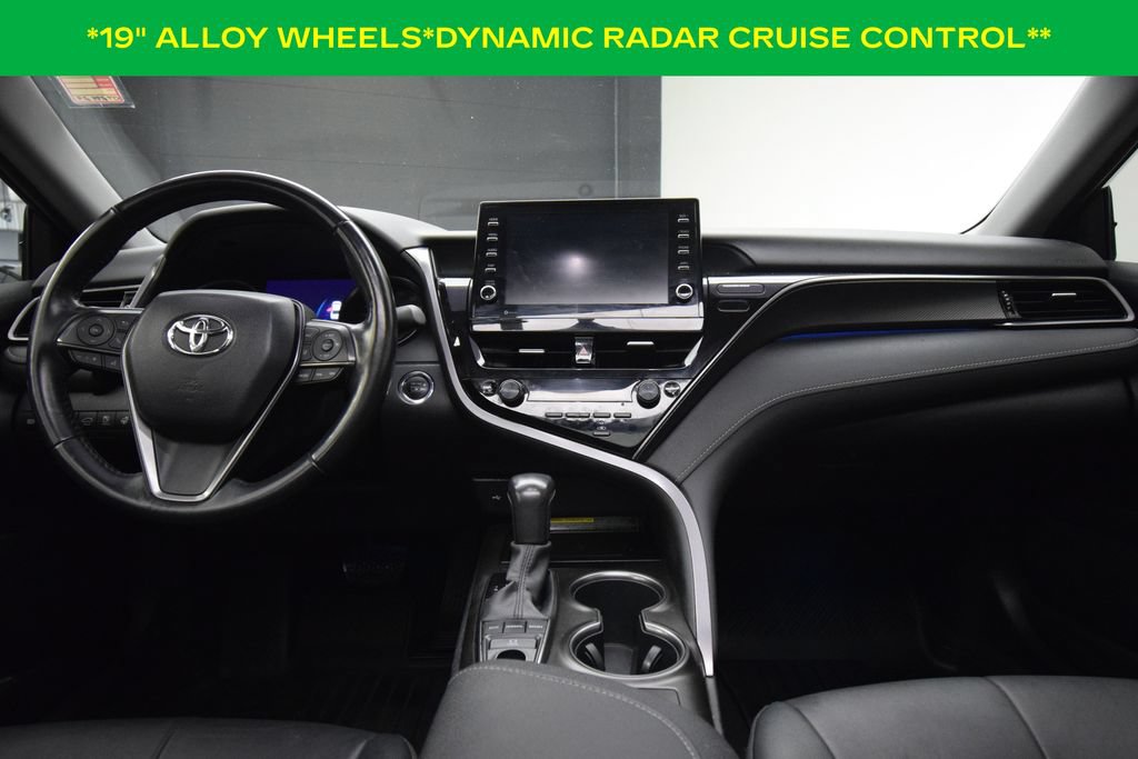 Used 2021 Toyota Camry XSE AWD/4WD image 4