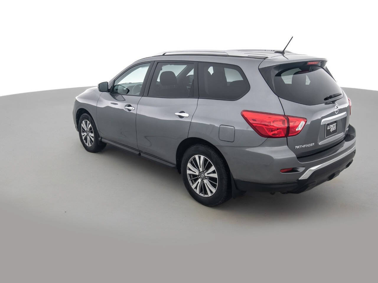 Used 2018 Nissan Pathfinder S AWD/4WD image 7