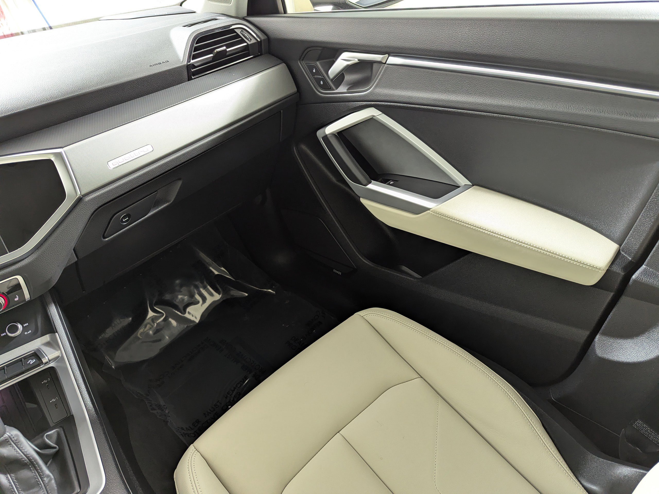 Certified 2025 Audi Q3 2.0T Premium Plus w/ Premium Plus Package image 11
