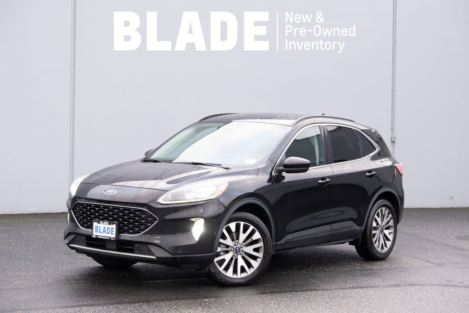 Used 2021 Ford Escape Titanium image 1