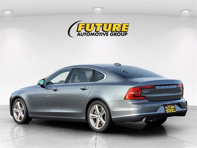Used 2017 Volvo S90 T5 Momentum w/ Vision Package image 7