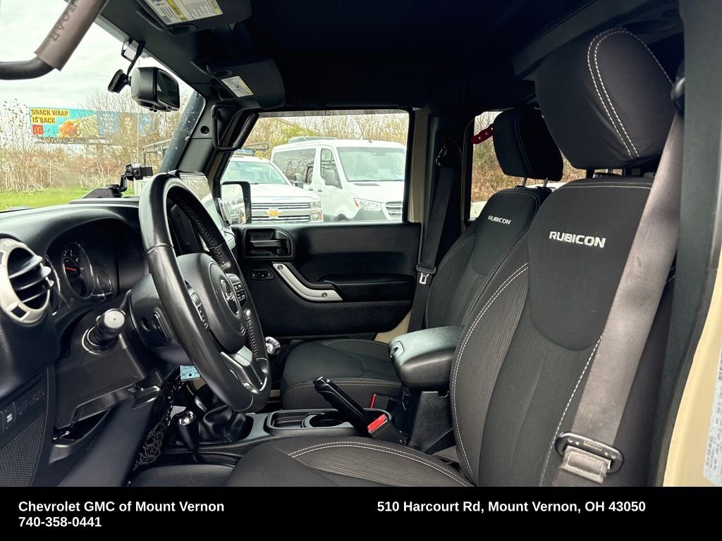 Used 2017 Jeep Wrangler Unlimited Rubicon w/ Cold Weather Group image 10