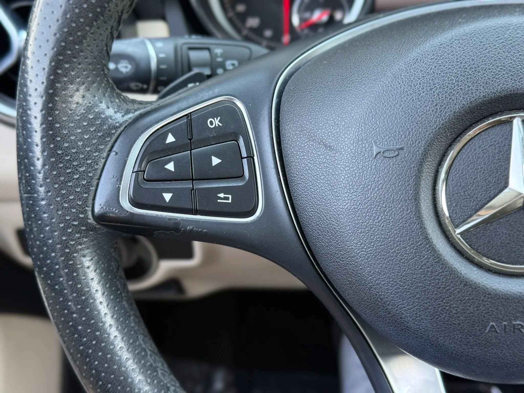 Used 2018 Mercedes-Benz GLA 250 image 19