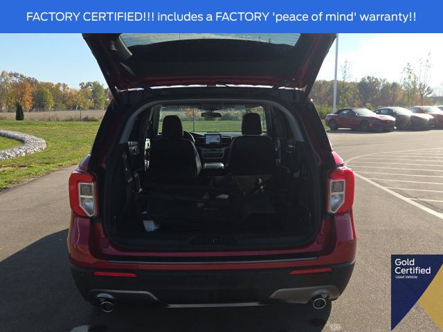Used 2024 Ford Explorer XLT w/ Equipment Group 202A AWD/4WD image 11