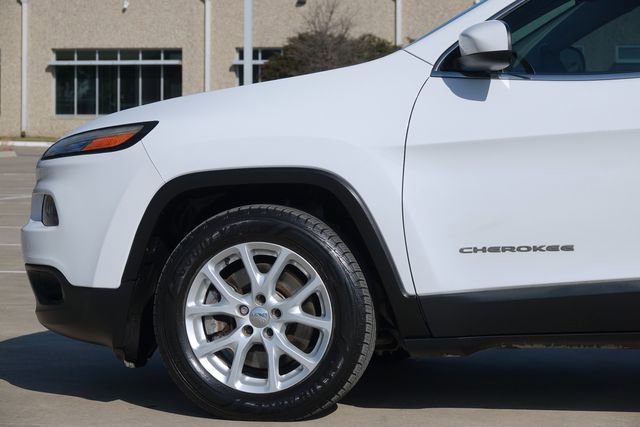 Used 2015 Jeep Cherokee Latitude image 28