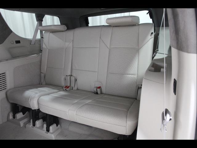 New 2025 Cadillac Escalade ESV Premium Luxury Platinum w/ LPO, Floor Liner Package AWD/4WD image 22