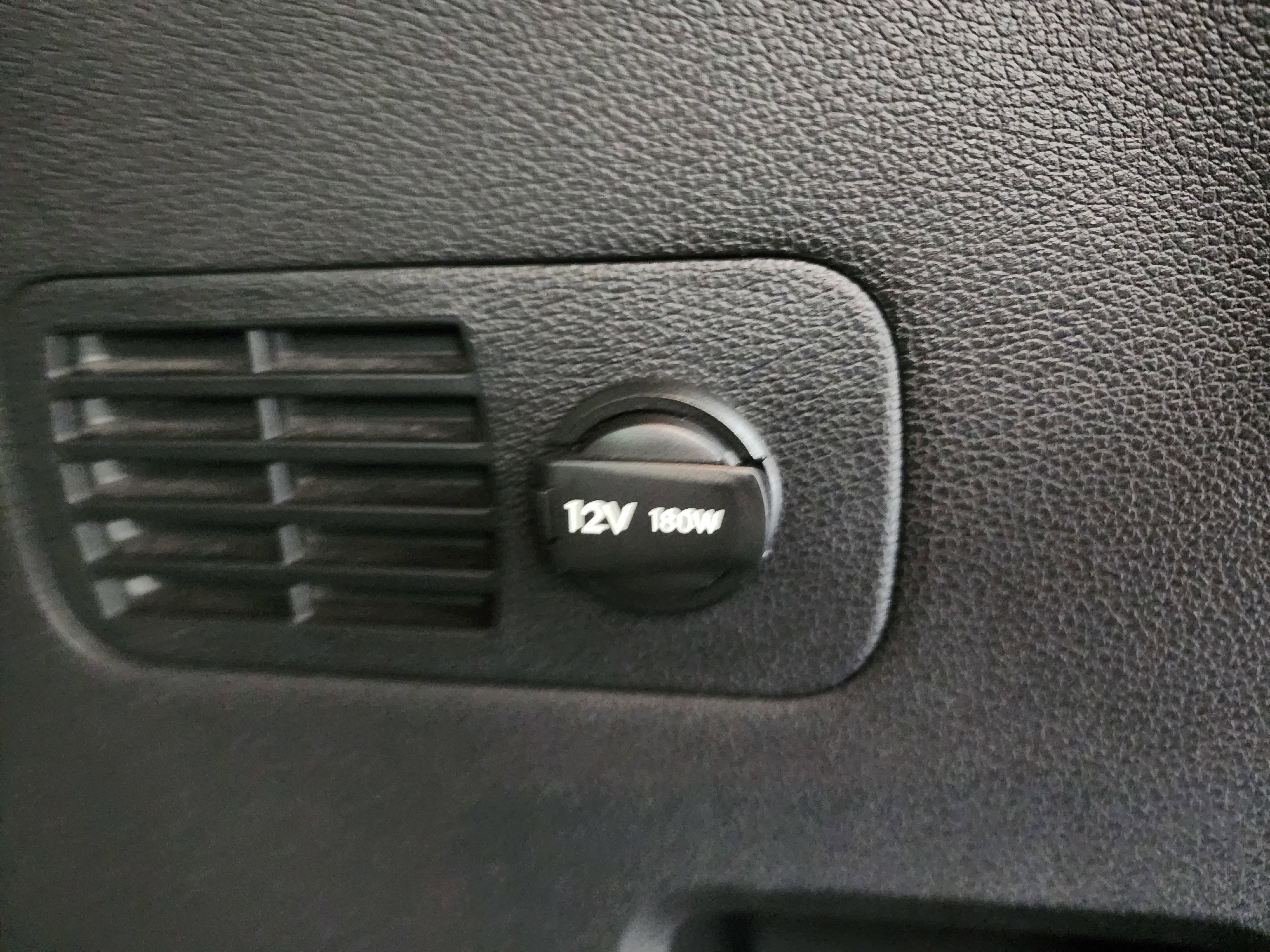 Used 2023 Hyundai Santa Fe SEL image 30