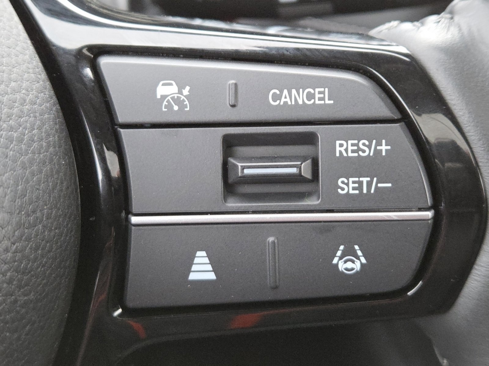 Used 2023 Honda HR-V EX-L image 33