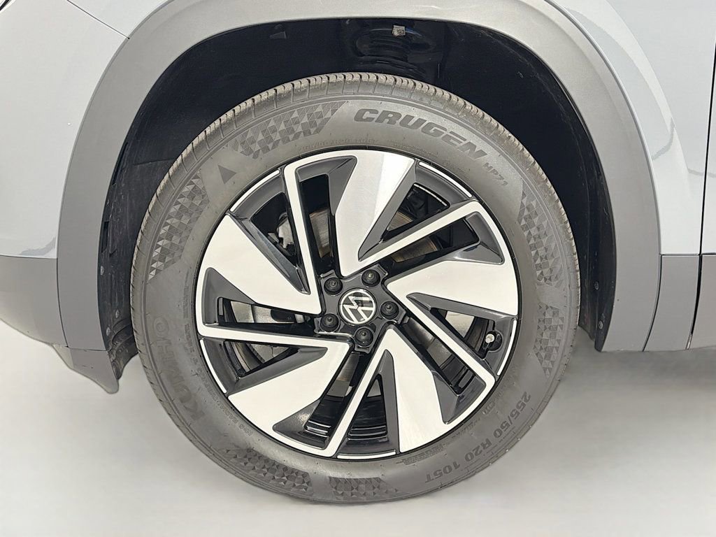 Used 2025 Volkswagen Atlas SEL AWD/4WD image 34