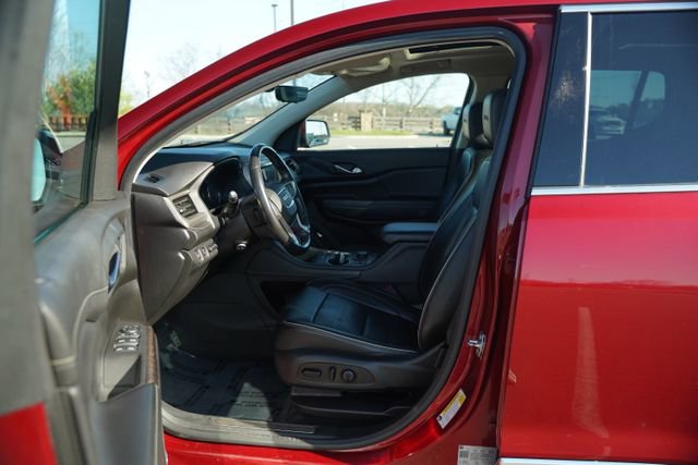 Used 2021 GMC Acadia Denali w/ Denali Ultimate Package image 14