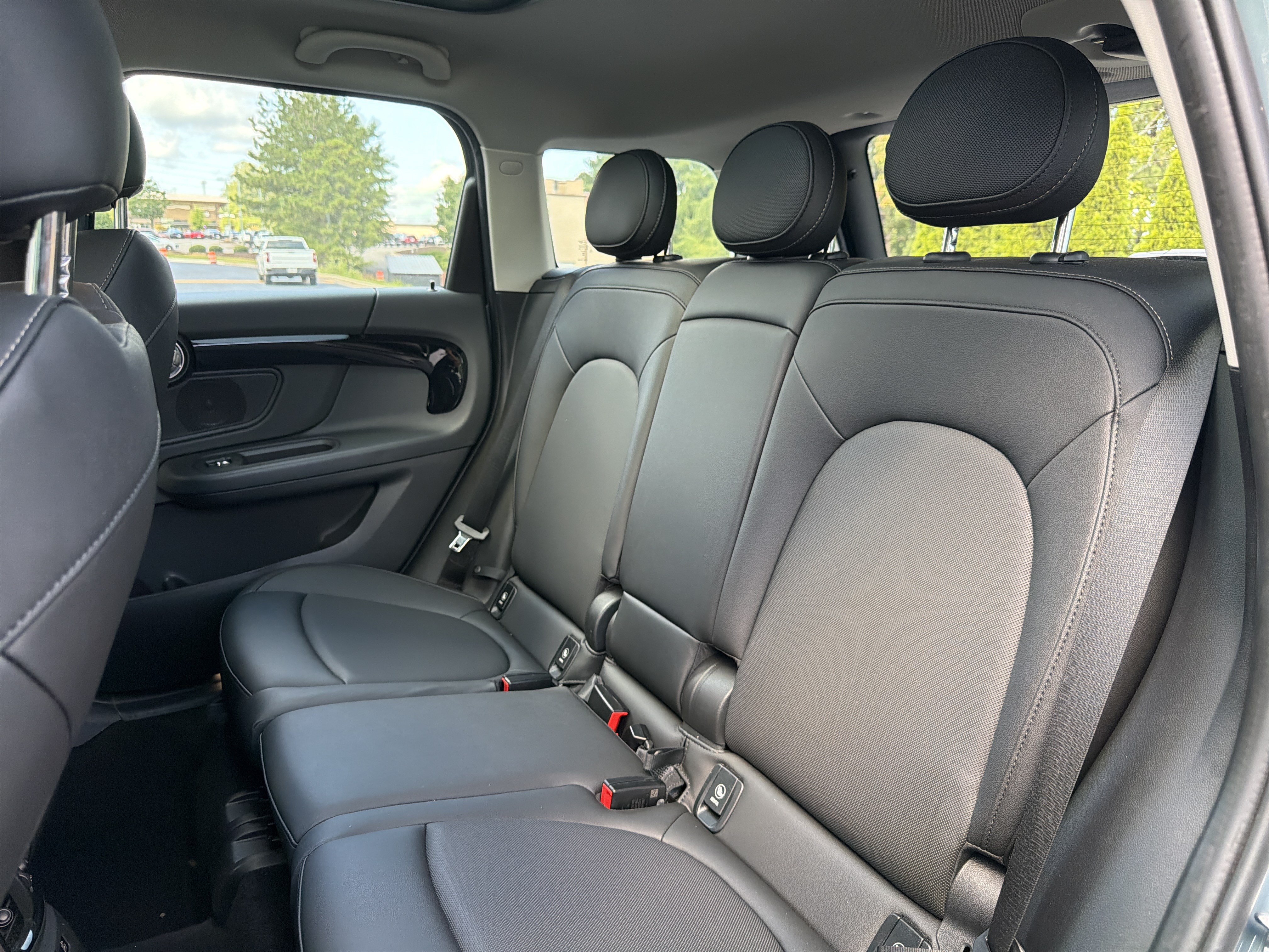 Used 2024 MINI Cooper Countryman S FWD image 9