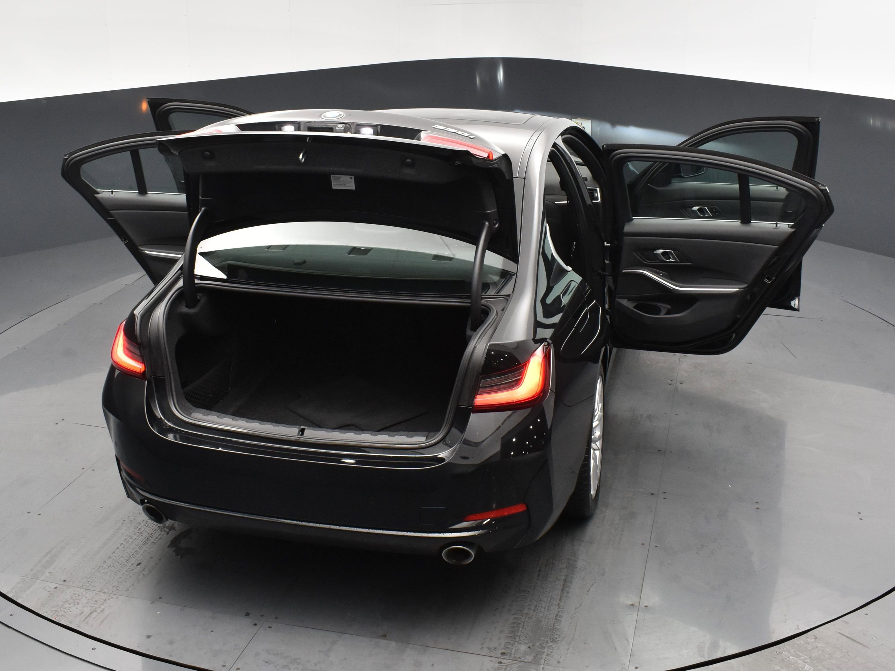 Used 2024 BMW 330i Sedan image 27