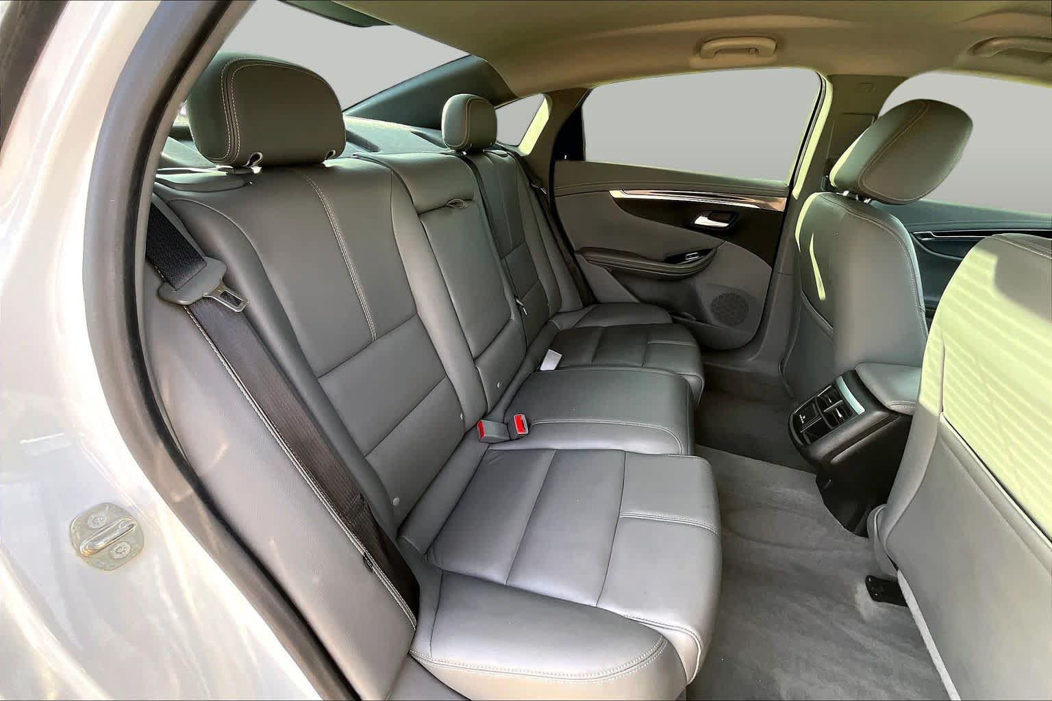 Used 2017 Chevrolet Impala LT w/ Leather Package FWD image 18