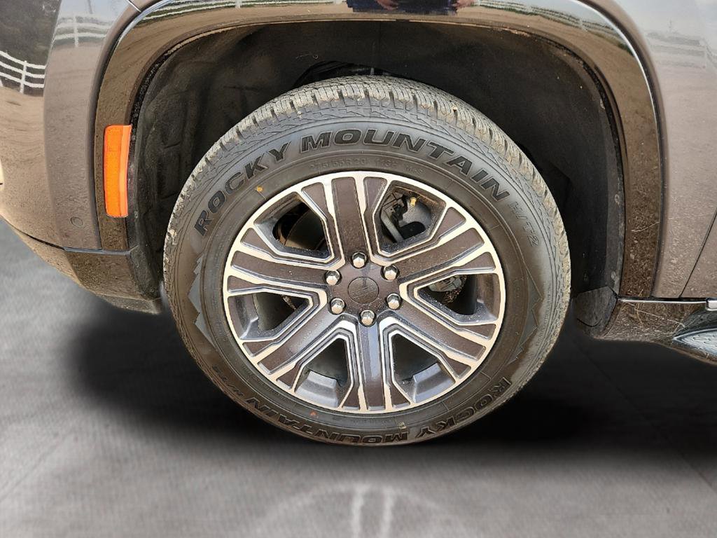 Used 2024 Jeep Wagoneer Series II w/ Flexible Seating Group image 23