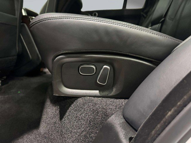 Used 2015 Land Rover Range Rover Supercharged image 37