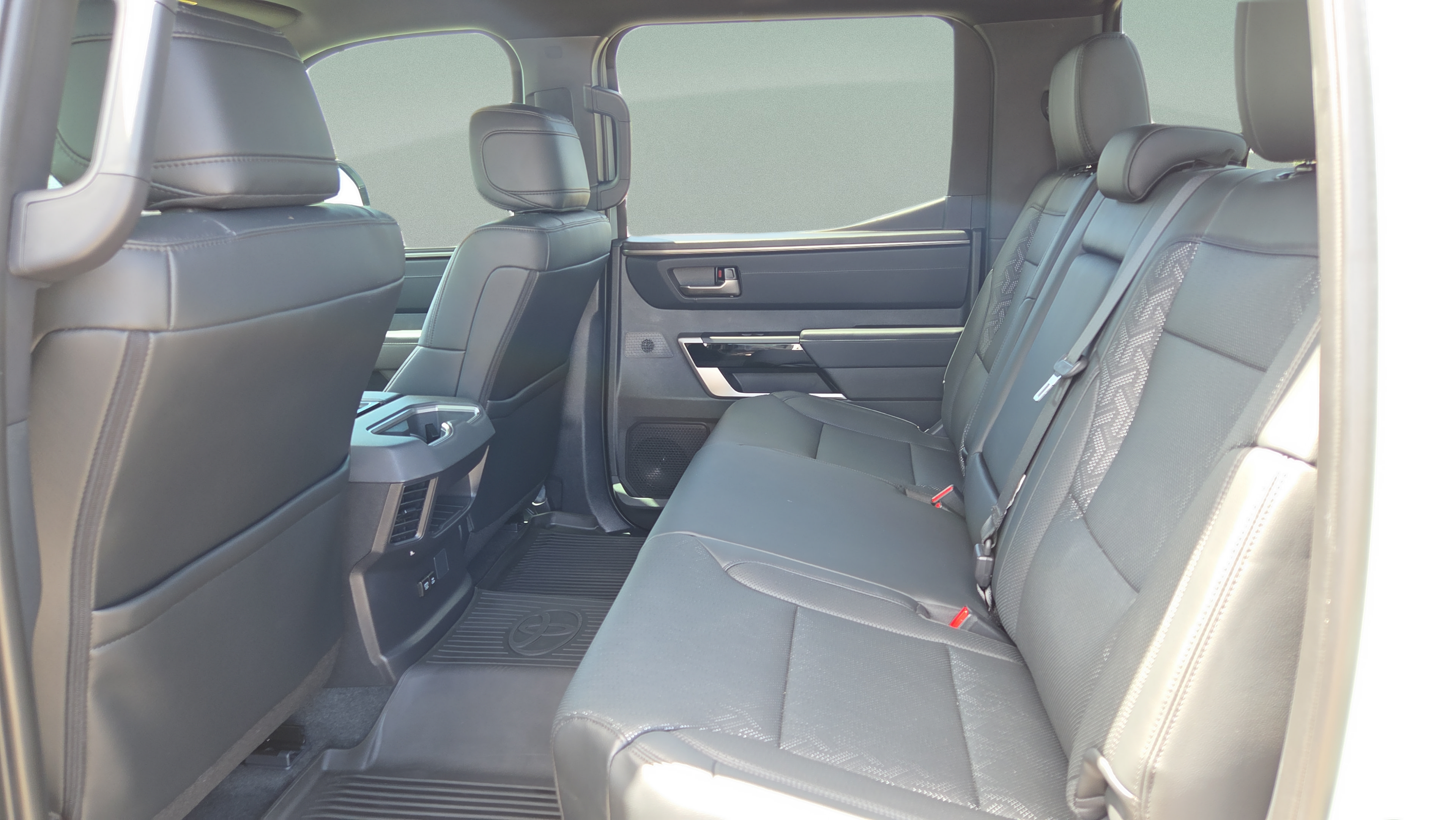Certified 2025 Toyota Tundra Limited AWD/4WD image 11