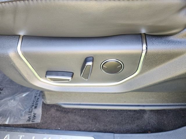 Used 2022 Ford Expedition Platinum image 31