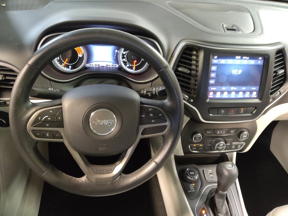 Used 2021 Jeep Cherokee Latitude Lux w/ Sun & Sound Group AWD/4WD image 22