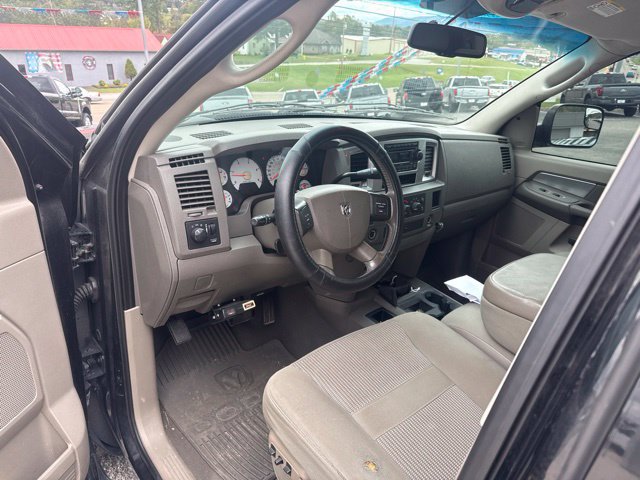 Used 2007 Dodge Ram 3500 Truck SLT w/ Light Group RWD image 4