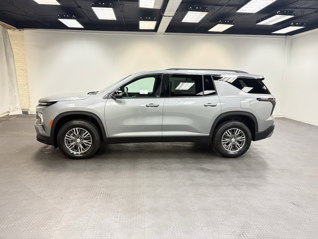 New 2026 Chevrolet Traverse LT image 2